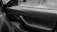 Selain itu, Tesla Model 3 Facelift juga menampilkan warna baru pada gagang pintu eksterior. Foto: Prestige Image Motorcars