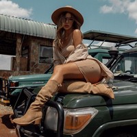 Ini influencer asal Rusia yang tajir melintir. Wanita asal Moscow ini hidup bergelimang harta. Foto: Instagram