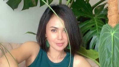 8 Momen Kejutan Ultah Yuni Shara ke-49, Wajah Bangun Tidurnya Bikin Salfok