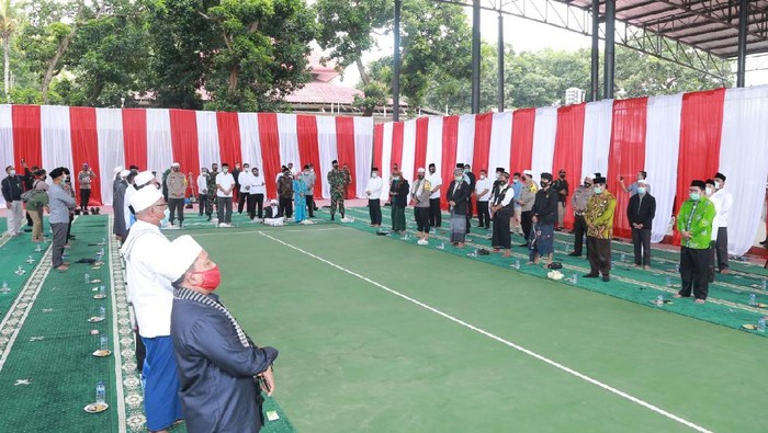 Doa bersama forkopimda dan tokoh NU-NW di Mapolda NTB