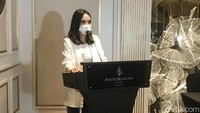 Ia pun berharap dengan adanya kejadian ini tak memberikan dampak negatif pada psikologis anaknya, Gempita Nora Marten.