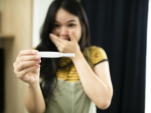 Sedang Promil, Boleh Vaksin COVID-19? Begini Pengaruhnya pada Kesuburan