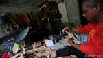 Kerja Keras Perajin Disabilitas di Masa Pandemi