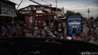 Kawasan tersebut merupakan zona merah dan kasus Coronanya masih tinggi.
