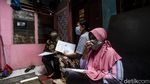 Momen Penyaluran Bansos Tunai Rp 300 Ribu di Jakarta