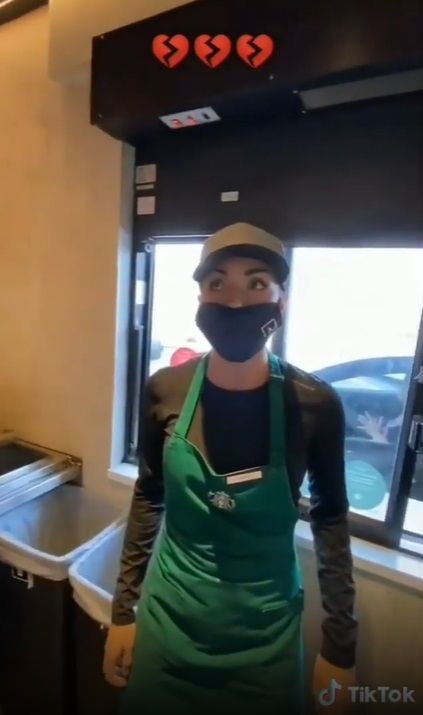 Nyamar Jadi Barista Starbucks, Wanita Ini Labrak Pacarnya