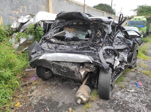 Penampakan mobil Chacha Sherly di Polres Semarang, Rabu (6/1/2021).