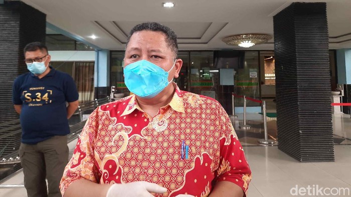 Plt Wali Kota Surabaya Whisnu Sakti Buana