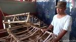 Polisi Sambangi Produsen Spring Bed Abal di Tegal