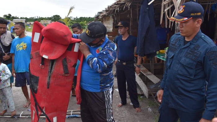 Puing pecahan roket China yang ditemukan di Kumai, Kotawaringin Barat, Kalteng (dok. Polda Kalteng)