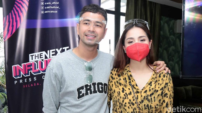 Raffi Ahmad dan Nagita Slavina saat ditemui di kawasan Antasari.