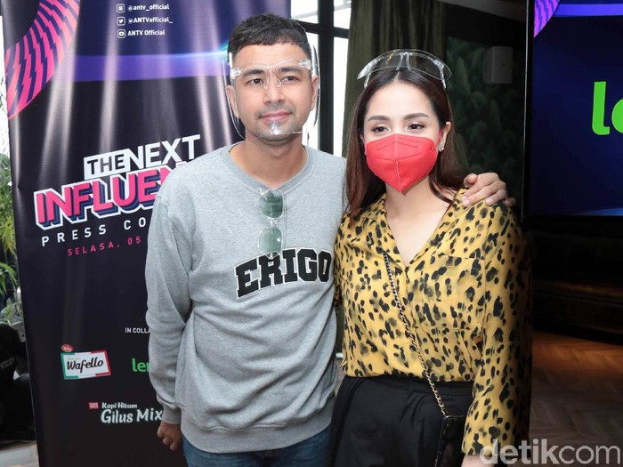 Raffi Ahmad dan Nagita Slavina saat ditemui di kawasan Antasari.