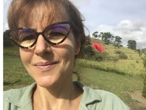 Ini Sosok Seniman yang Buat Patung Vagina Raksasa di Brasil