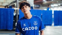 Nanon bulan lalu merayakan ulang tahunnya yang ke-20. (Foto: dok. Instagram @nanon_korapat) 