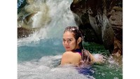 Puy Brahmantya memerankan FTV berjudul Bagaimana Menyadarkan Istriku yang Terlalu Terobsesi K-Pop. (Foto: dok. Instagram @puybrahmantya) 
