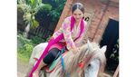 7 Potret Puy Brahmantya, Pemeran Istri yang Bucin K-Pop dalam FTV Viral