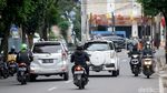 Menantang Maut! Pemotor Bandel Ini Nekat Lawan Arah