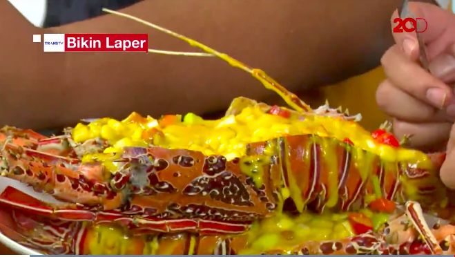 Bikin Laper! Lobster Saus Telur Asin yang Gurih Creamy