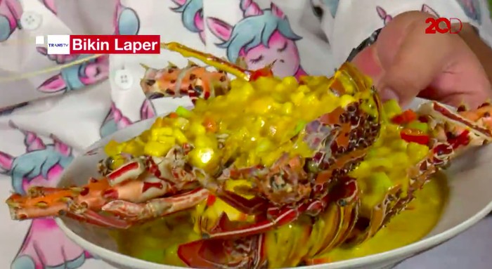 Bikin Laper! Lobster Saus Telur Asin yang Gurih Creamy