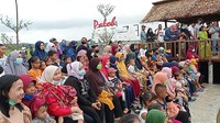  Beberapa hari lalu, Agrowisata paloh Naga yang menjadi destinasi di Desa Wisata Kampoeng Lama baru saja membuka Pasar Tradisional Paloh Naga.