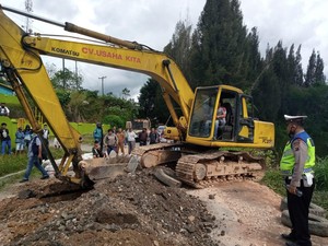 Jalan Amblas di Dairi Masih Diperbaiki, Bisa Dilintasi di Awal Maret