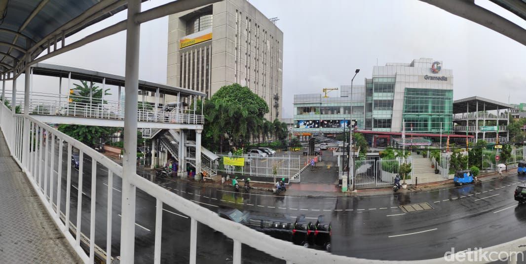 JPO Matraman (Syahidah Izzata/detikcom)