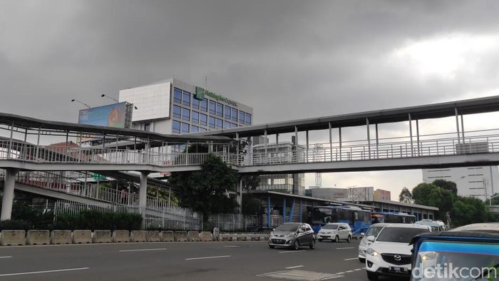 JPO Matraman (Syahidah Izzata/detikcom)