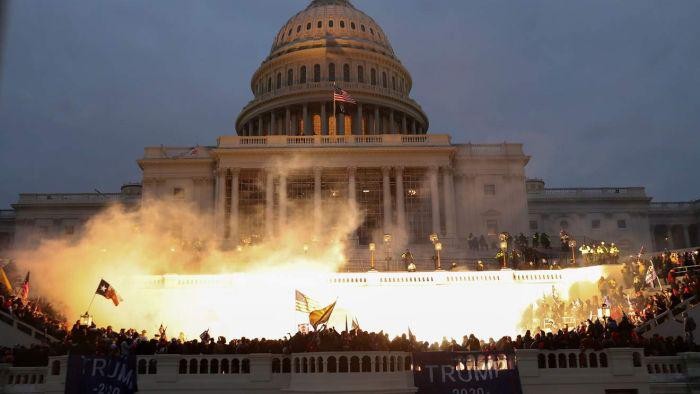 Kerusuhan di Ibukota Washington, Twitter Mengunci Akun Presiden Donald Trump Kerusuhan di Ibukota Washington, Twitter Mengunci Akun Presiden Donald Trump