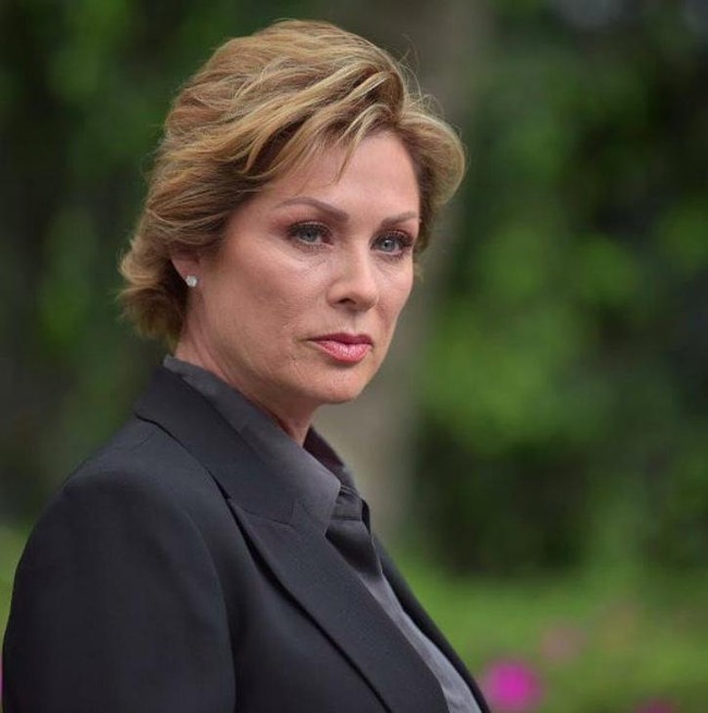 Penampilan Leticia Calderon ketika memasuki usia paruh baya cukup membuat pangling. Sosoknya berubah drastis dibandingkan era Esmeralda. Foto: Instagram