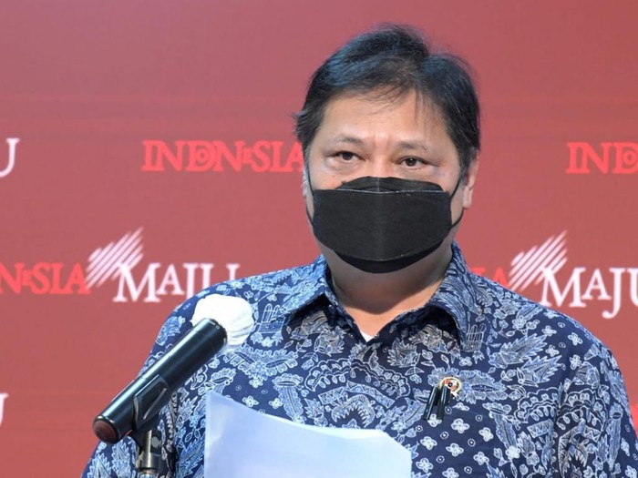 Menko Perekonomian/Ketua Komite Penanganan COVID-19 dan Pemulihan Ekonomi Nasional, Airlangga Hartarto