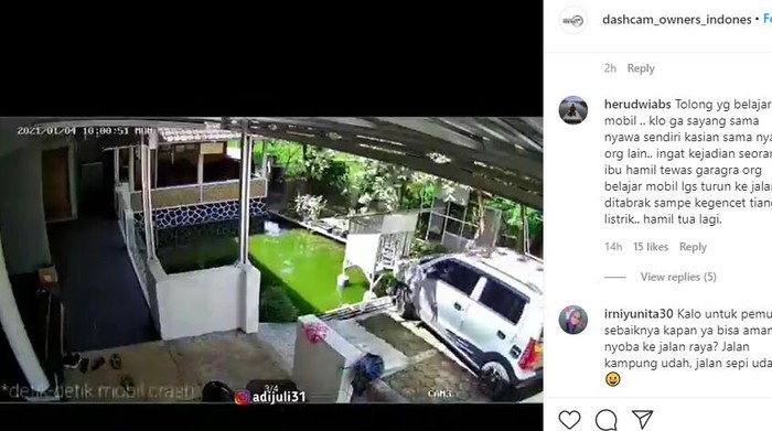 Mobil nyaris nyebur kolam