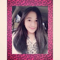 Memiliki paras yang cantik dan menawan membuatnya banyak diidolakan, khususnya oleh kaum pria. Foto: Instagram/@muthia_syahra_p