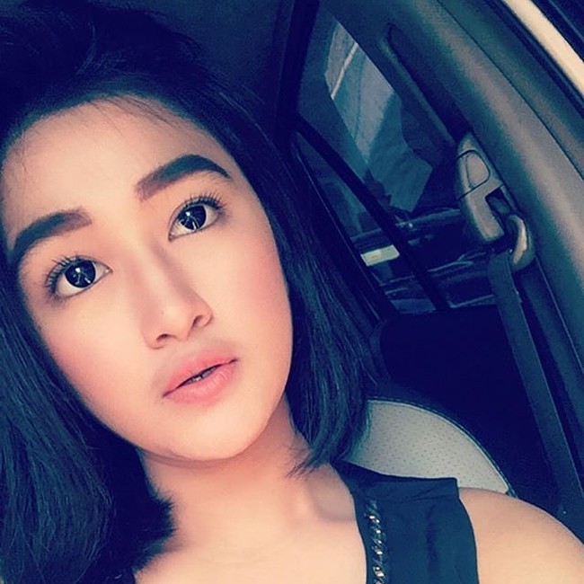 Memiliki ibu seorang artis tak lantas membuat Muthia merasa tertarik untuk ikut terjun ke dunia hiburan. Dia justru memilih menjalani karir sebagai seorang polisi wanita. Foto: Instagram/@muthia_syahra_p