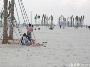 6 Fakta Menarik Tentang Pantai Pasir Putih PIK2