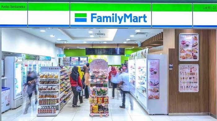Para Siswa di Jepang Bikin Petisi Ubah Nama Family Mart Jadi Diner Mom