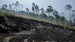 Duh! Penambang Pasir Ilegal Terus Jalan di Gunung Guntur