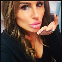 Rachel adalah mantan manager klub malam. Kini, Rachel membuka butik yang menjual pakaian anak-anak di New York.  Foto: dok. Instagram