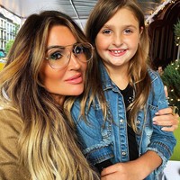 Setahun setelah skandal cinta yang menghebohkan tersebut, Rachel menikah dengan pria bernama Matt Hahn. Mereka menikah di 2011 dan bercerai di 2014. Dari pernikahannya tersebut Rachel memiliki satu anak.  Foto: dok. Instagram