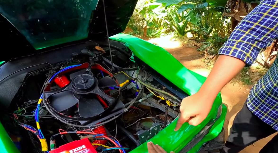Replika Lamborghini dari Barang Rongsokan