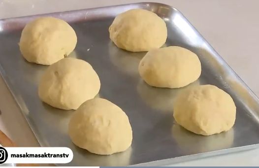 Roti Abon Isi Saus Mentai