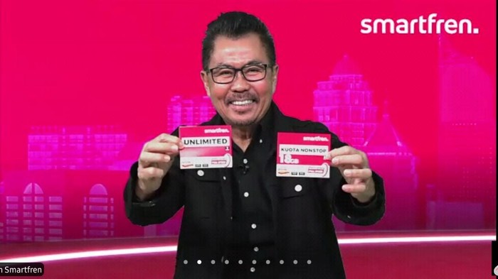 Smartfren menghadirkan paket Unlimited Relaunch dengan iming-iming tambahan kuota malam.