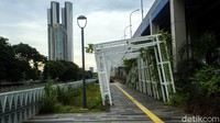 Dilihat dari apbd.jakarta.go.id, anggaran untuk proyek naturalisasi pada 2020 sebesar Rp 287 miliar. Dana itu bukan hanya untuk kali, tapi juga naturalisasi waduk ataupun situ.