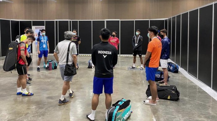 Aktivitas Tim Bulutangkis Indonesia di Thailand, untuk menghadapi Yonex Thailand Terbuka pada 12-17 Januari dan Toyota Thailand Terbuka (19-24 Januari).