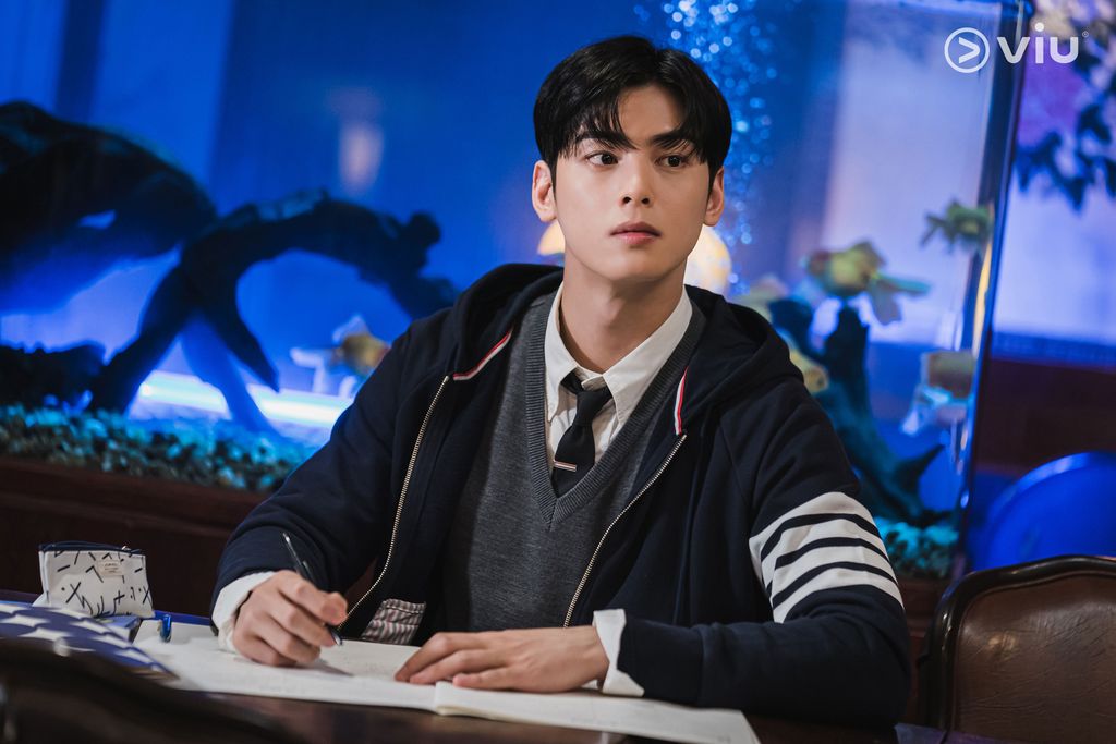 Adegan dalam drama True Beauty.