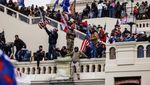 Rusuh! Massa Trump Kepung Gedung Capitol saat Kongres AS