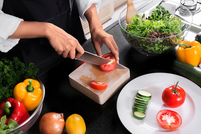 7 Mitos Soal Diet dan Nutrisi Ini Masih Banyak Dipercaya