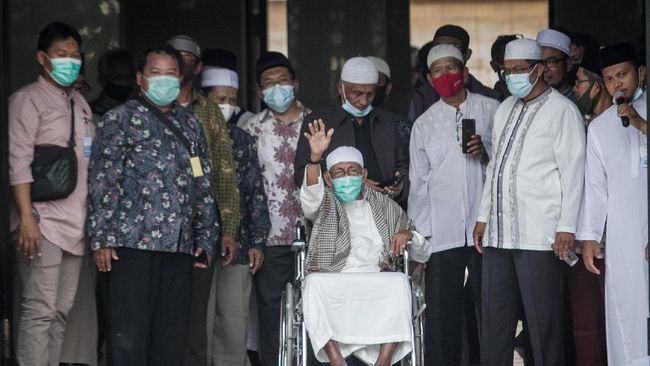 ABU BAKAR BA'ASYIR BEBAS MURNI