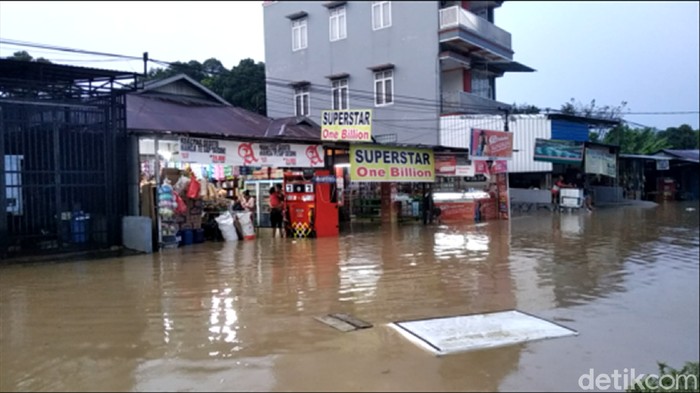 Banjir di Samarinda (Suriyatman/detikcom)