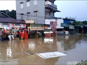 Ada 30 Titik Banjir di Samarinda Usai Hujan Deras, Bayi-Lansia Dievakuasi