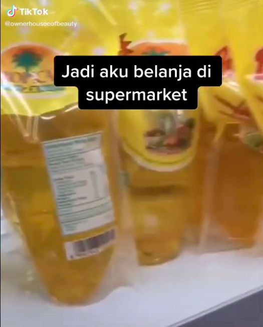 Borong Sembako untuk Diberikan Kasir Minimarket, Wanita Ini Banjir Pujian